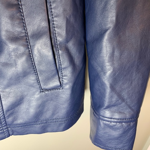 ⭐️3/$15 5/$25⭐️ Blue Vegan Leather Jacket! - Picture 4 of 8